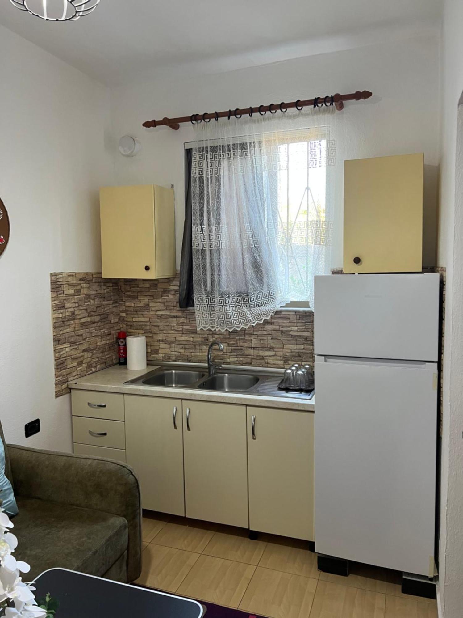 Dibra Near Center Of Hotell 5*
