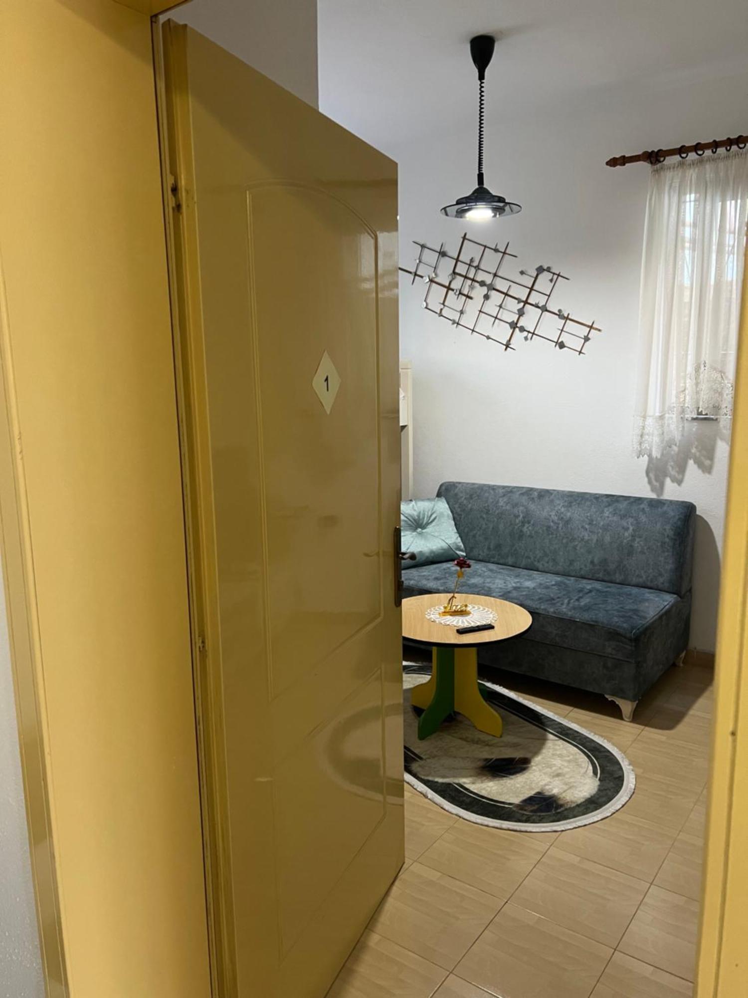 Hotell Dibra Near Center Of 5*